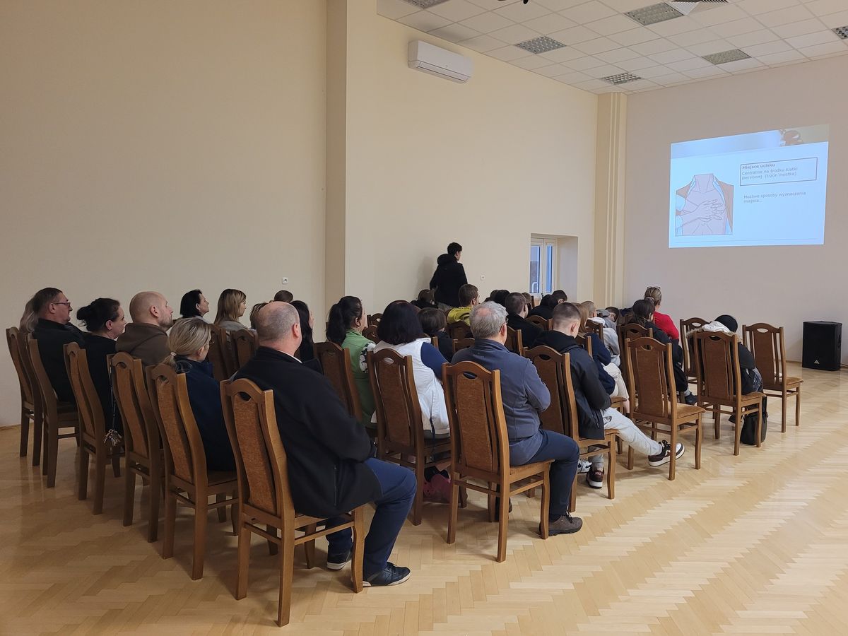 PIERWSZA POMOC PRZEDMEDYCZNA SZKOLENIE DLA UCZESTNIKÓW ORAZ KADRY OHP W IWONICZU I KROŚNIE 1