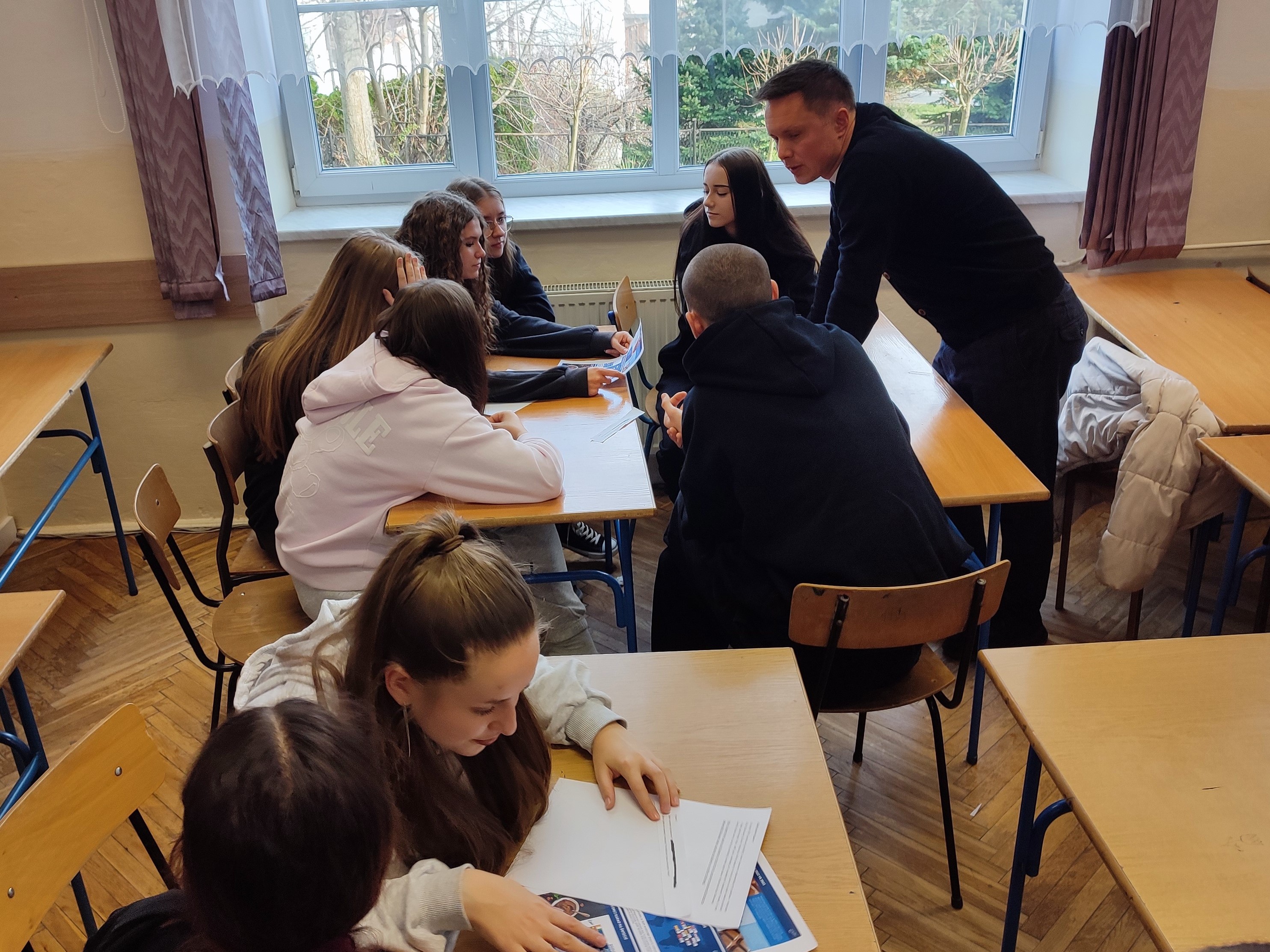  BĄDŹ ZMIANĄ KTÓRĄ PRAGNIESZ UJRZEĆ W ŚWIECIE MŁODZIEŻ Z 9 10 HP NA WARSZTATACH EDU KACYJNYCH 2
