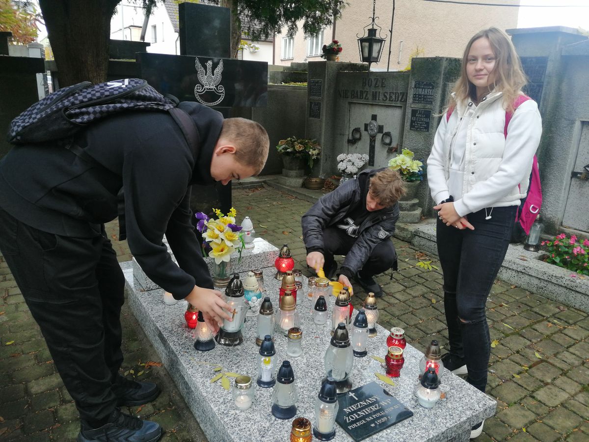 PAMIĘTAMY O TYCH KTÓRZY ODESZLI 2