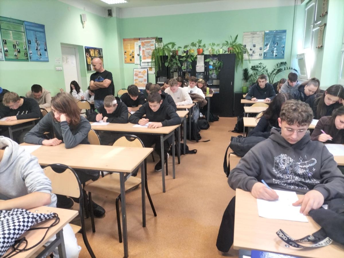 3. POZNAJEMY ZASADY SAVOIR VIVRE 3