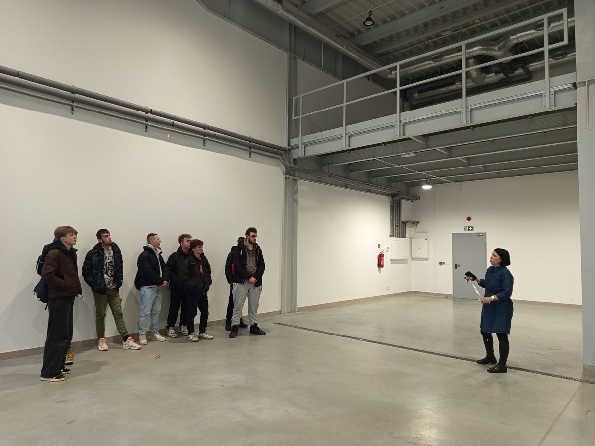 MŁODZI ŚLUSARZE W KROŚNIEŃSKIM INKUBATORZE PIERWSZE KROKI W ŚWIECIE STARTUPÓW 3
