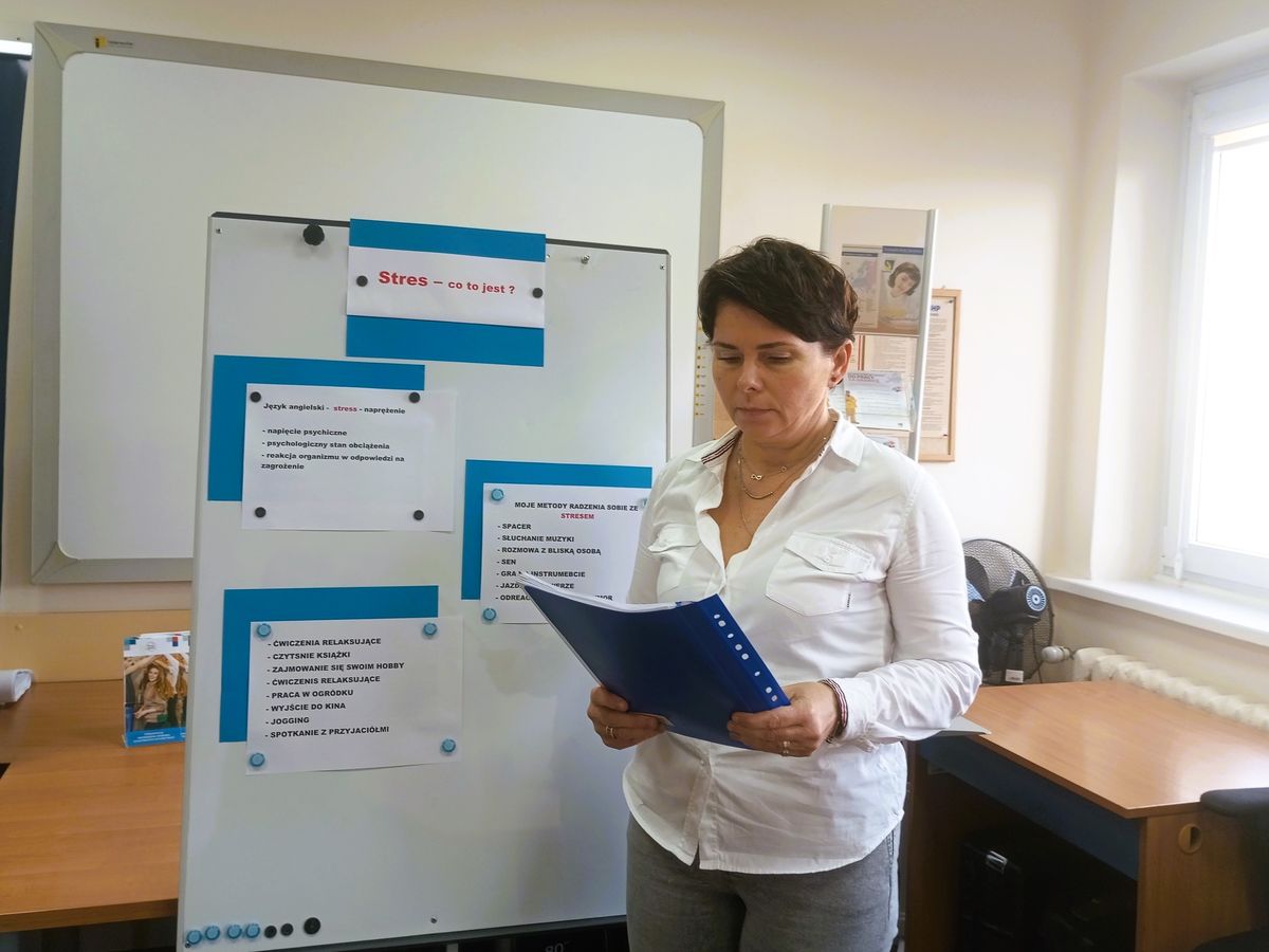 WARSZTATY TWORZENIA KOMPOZYCJI ŚWIĄTECZNYCH W CEIPM TARNOBRZEG 8