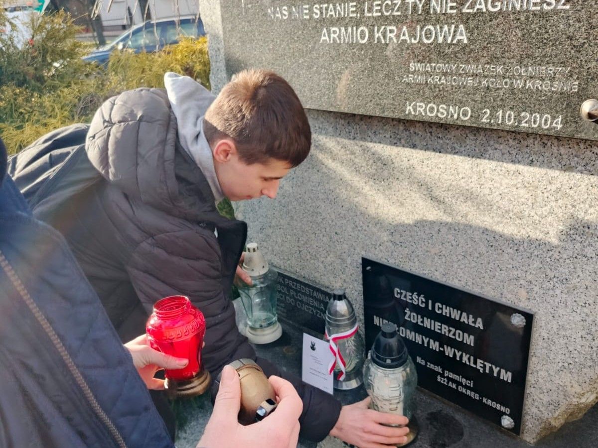 NARODOWY DZIEŃ ŻOŁNIEŻY ARMII KRAJOWEJ W KROŚNIE 1