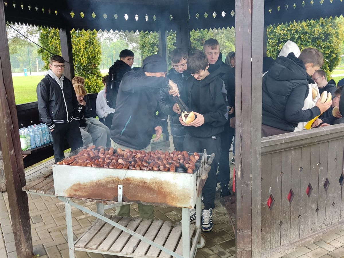 Integracja uczestników 9 9 Hufiec Pracy Krosno 2