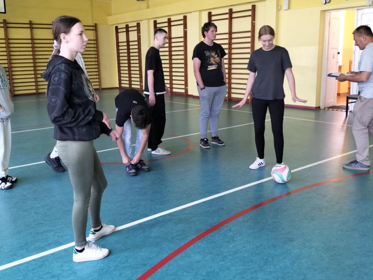 Festyn sportowy w Dębicy z okazji powstania OHP 5