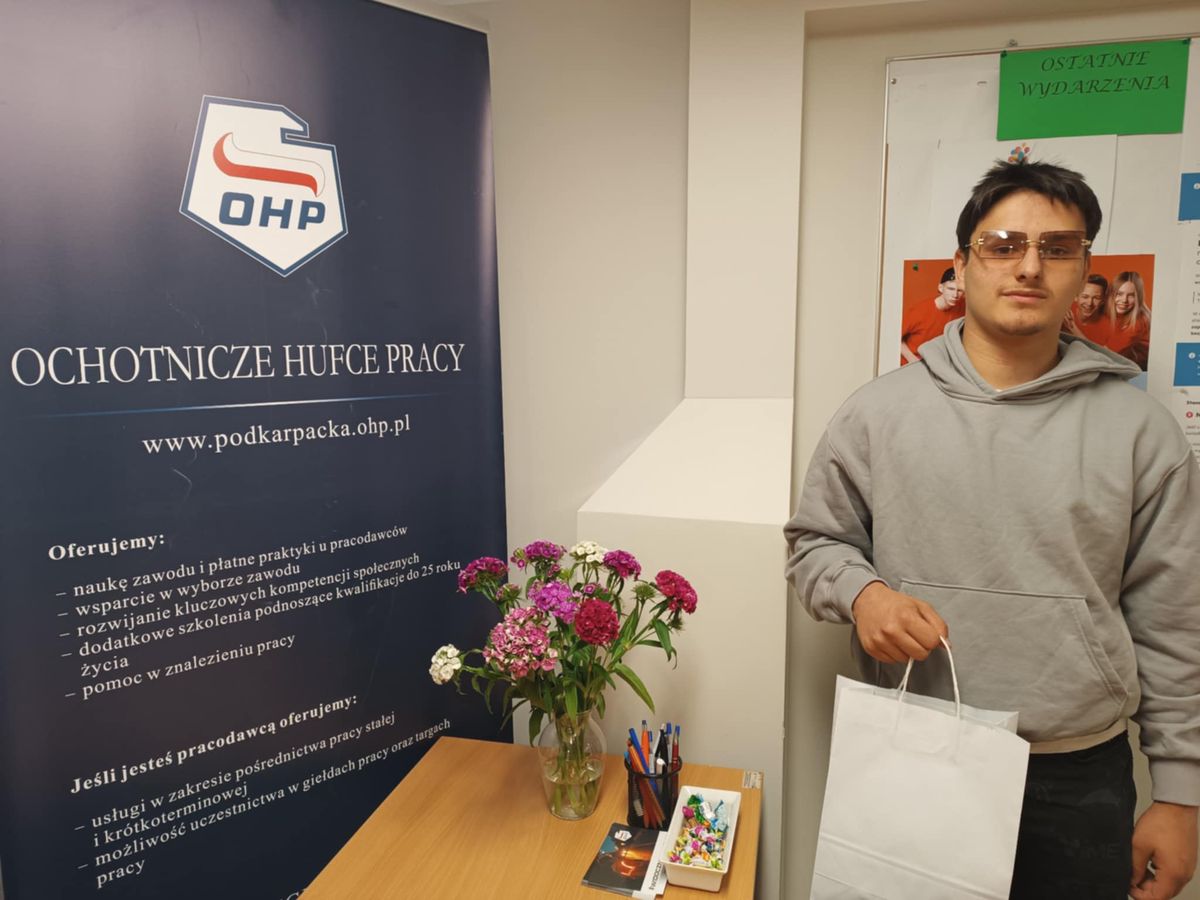Wręczenie nagród w konkursie Zatrudnij mnie zorganizowanym w Młodzieżowym Centrum Kariery w Stalowej Woli 2