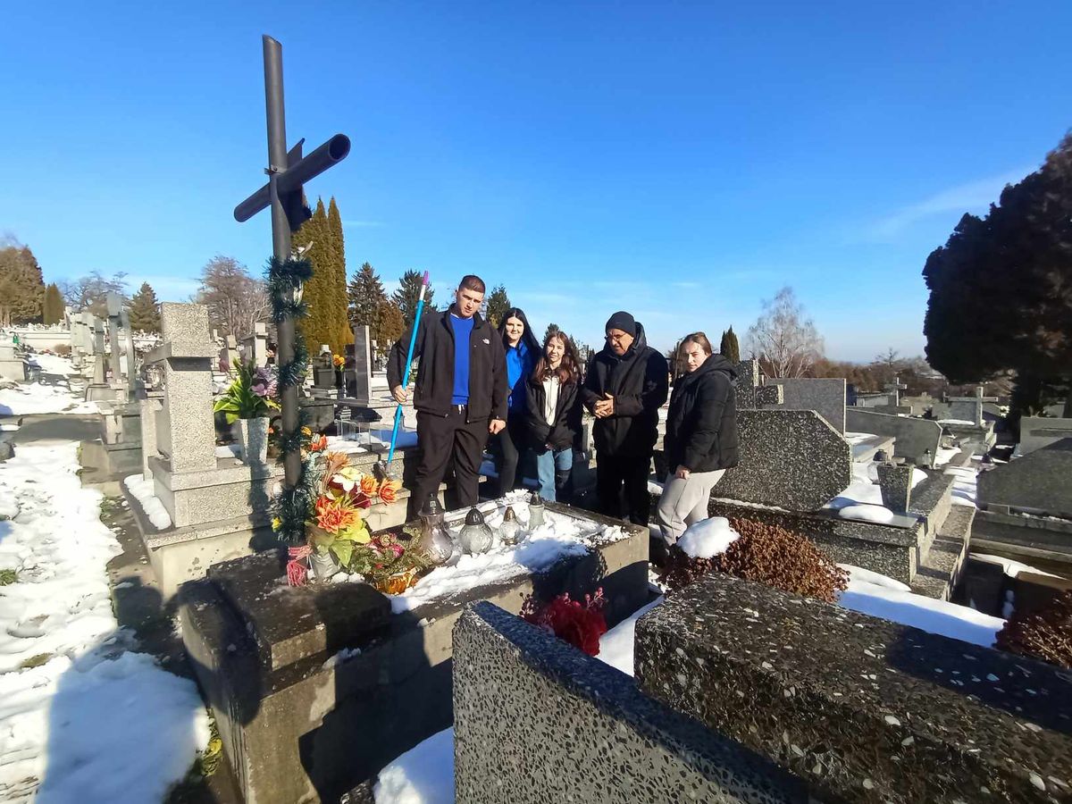 DZIEŃ BABCI I DZIADKA W PRZEMYSKIM HUFCU PRACY 6