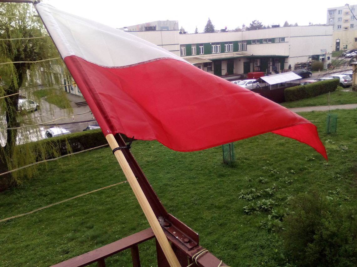 DZIEŃ FLAGI RZECZYPOSPOLITEJ POLSKIEJ INICJATYWA RADY MŁODZIEŻY W OSIW IWONICZ 4