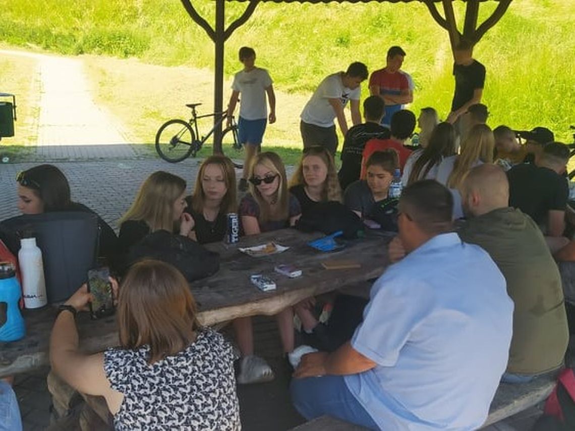 WYCIECZKA UCZESTNIKÓW PRZEMYSKIEGO 9 13 HUFCA PRACY3