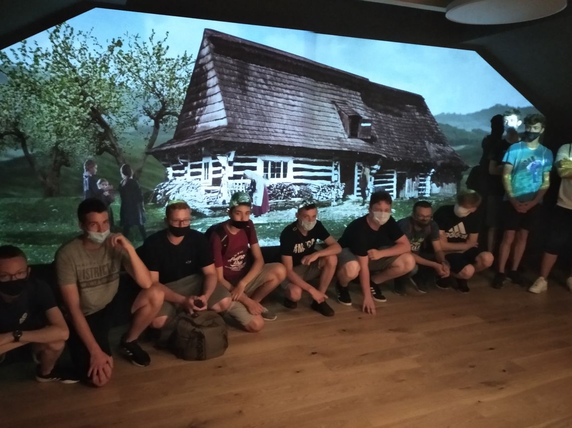POZNAJEMY LOKALNĄ HISTORIĘ 2