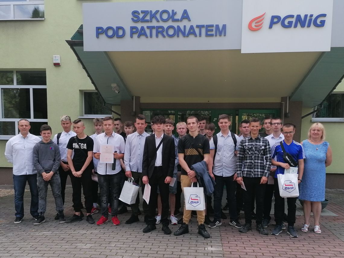 ZAKOŃCZENIE ROKU SZKOLENIOWEGO W 9 9 HP KROSNO 2