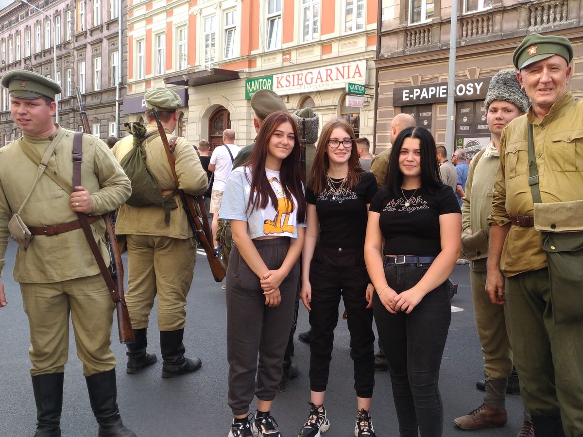 Fot.2 SERCE W PLECAKU REKONSTRUKCJA HISTORYCZNA W JAROSŁAWIU