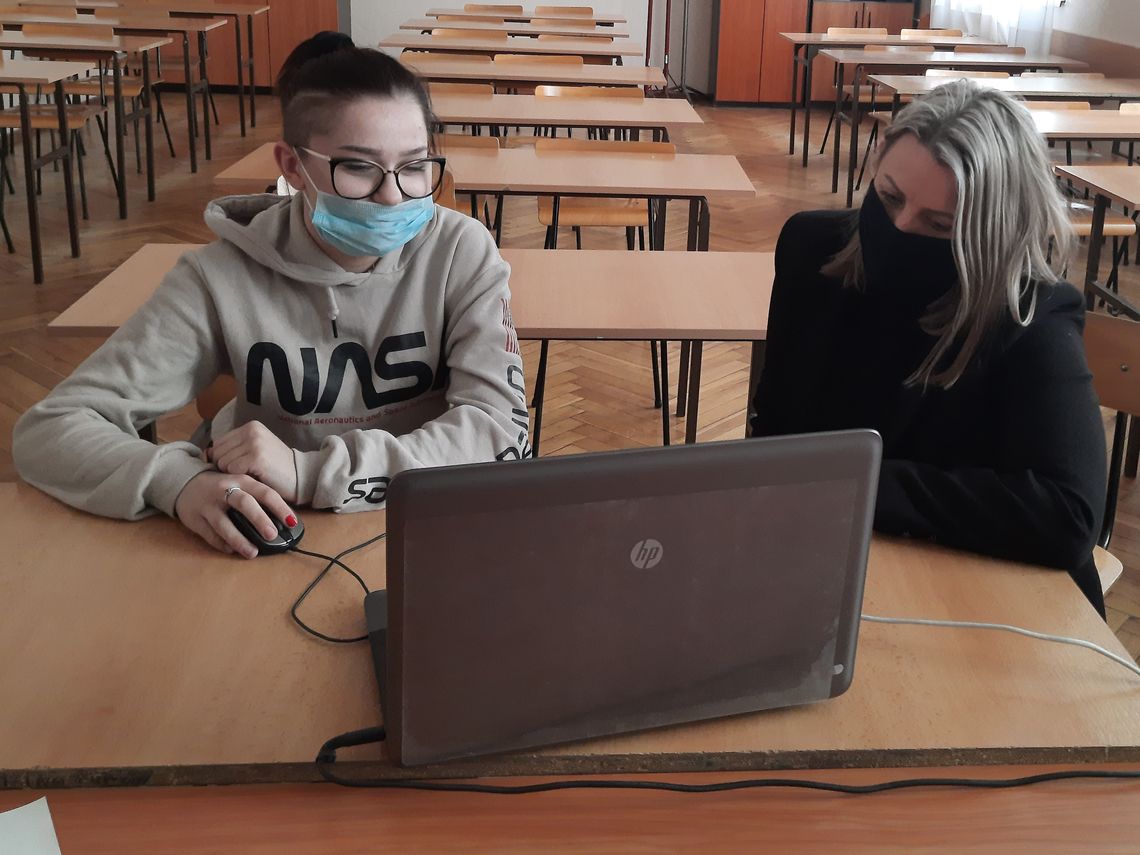 KONSULTACJE SZKOLNE I HUFCOWE DLA CHĘTNYCH UCZNIÓW W KROŚNIE fot.2