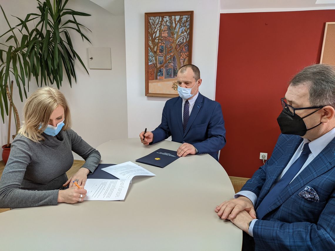 2. PODPISANIE POROZUMIENIA O PARTNERSKIEJ WSPÓŁPRACY
