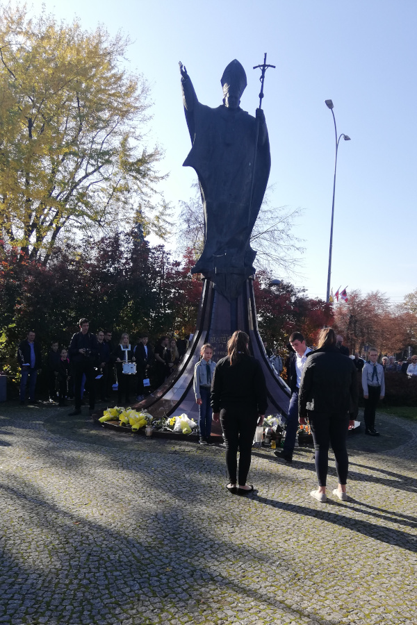 hpzambrow dzienpapieski 21102019 02