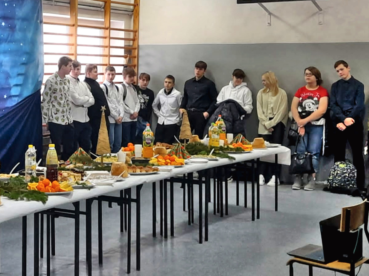 Łomża: Wigilie Hufca Pracy w Łomży