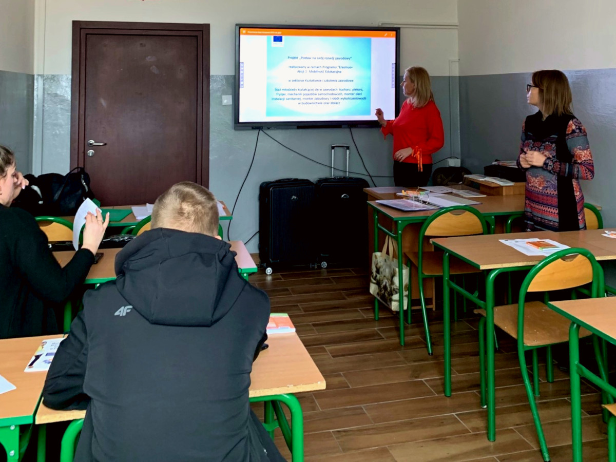 Zambrów: Spotkanie organizacyjne przed wyjazdem na staż