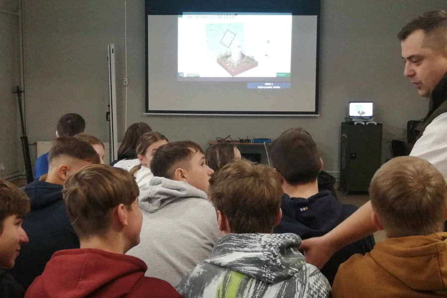 Zambrów: „Eko wiadomości” - spotkanie z nadleśniczym