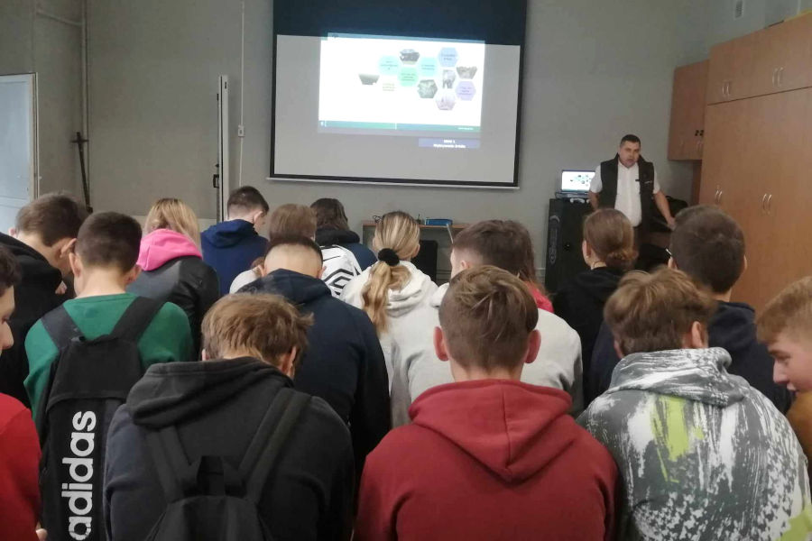 Zambrów: „Eko wiadomości” - spotkanie z nadleśniczym
